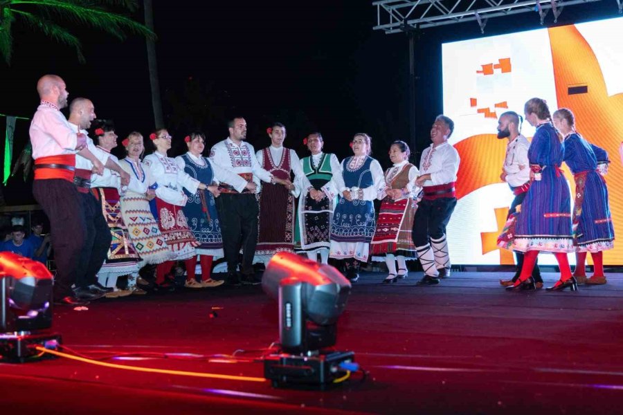 Manavgat’ta Dans Ve Müzik Festivaline Görkemli Açılış