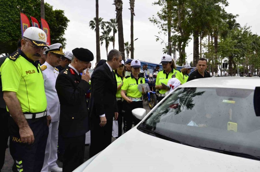 Vali Toros: "trafiğin, Hepimizin Ortak Sorumluluğu Olduğunu Bilmeliyiz"