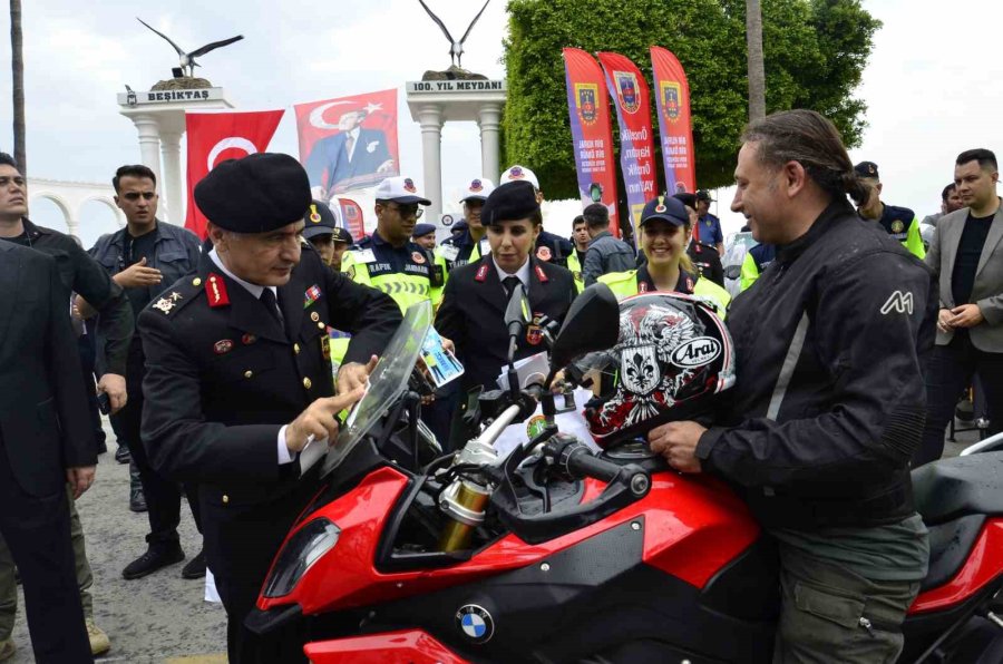 Vali Toros: "trafiğin, Hepimizin Ortak Sorumluluğu Olduğunu Bilmeliyiz"