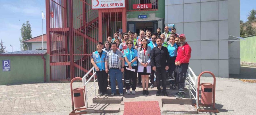 Eskişehir’de ’hastane Afet Planı’ Kapsamında Afet Tatbikatı Gerçekleştirildi