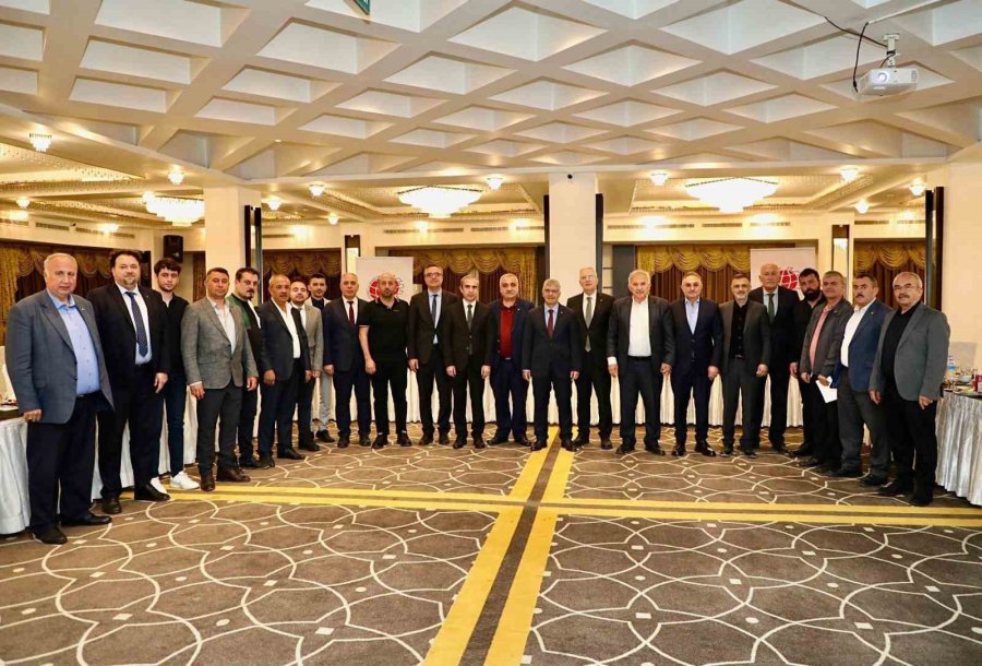 Niğde’de Kalsit Sektörü İçin Uluslararası Rekabet Gücü Toplantısı Düzenlendi