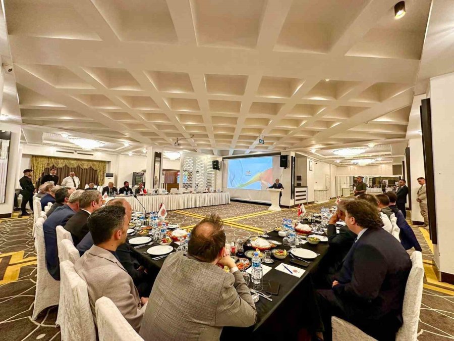 Niğde’de Kalsit Sektörü İçin Uluslararası Rekabet Gücü Toplantısı Düzenlendi