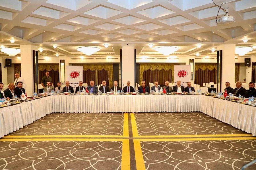 Niğde’de Kalsit Sektörü İçin Uluslararası Rekabet Gücü Toplantısı Düzenlendi