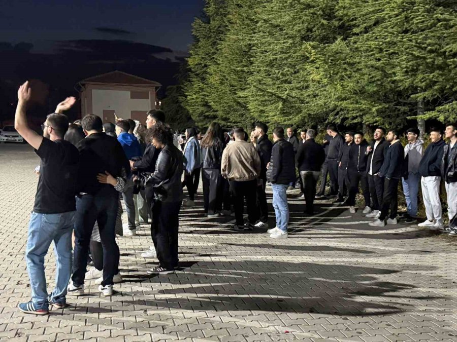 Ulukışla’da Üniversite Öğrencilerine Motivasyon Konseri