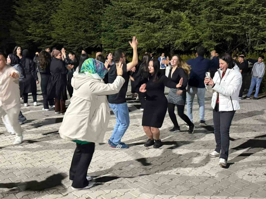 Ulukışla’da Üniversite Öğrencilerine Motivasyon Konseri