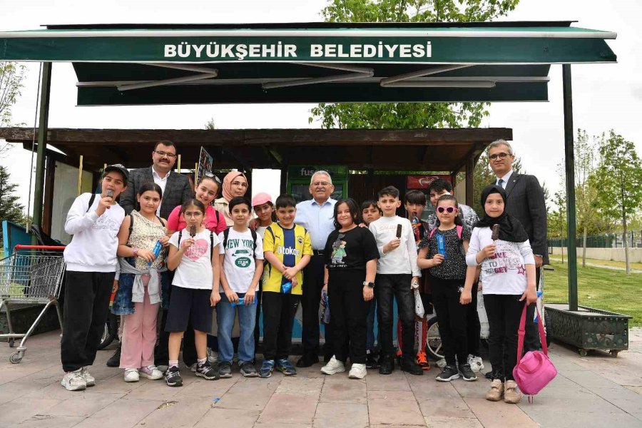 Başkan Büyükkılıç, Hayvanat Bahçesini Ziyaret Etti