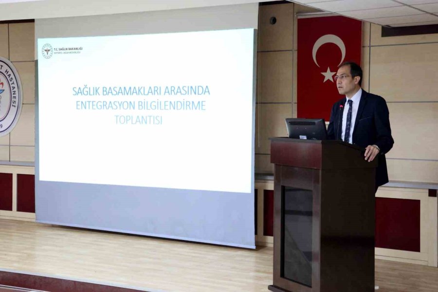 Kayseri Devlet Hastanesi’nde ’dijital Entegrasyon Bilgilendirme Toplantısı’ Gerçekleştirildi