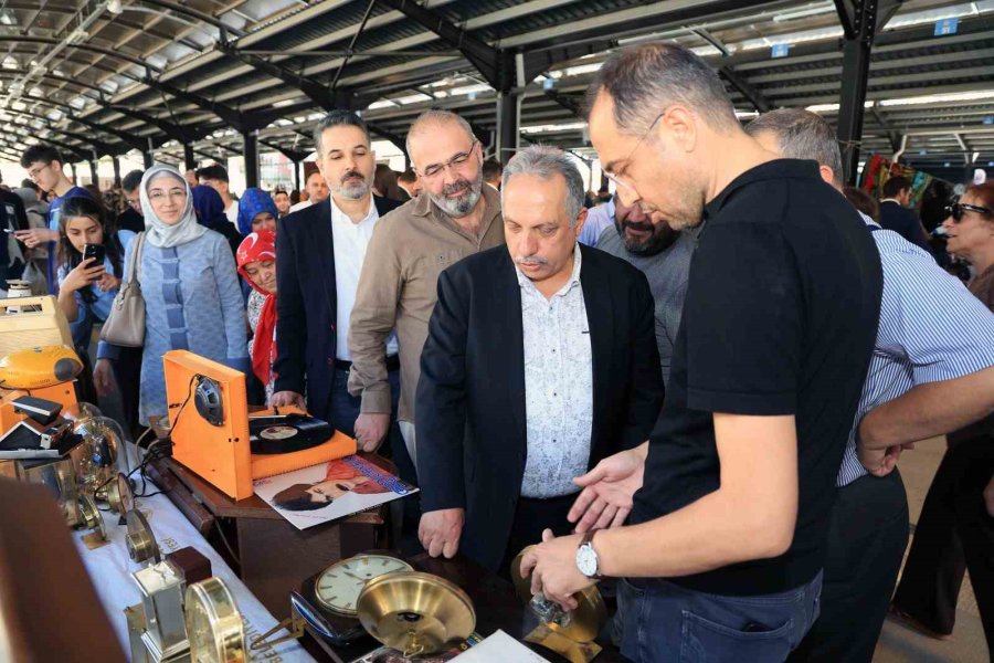 Talas’ın Markası, Antika Pazarı Ziyaretçilerini Bekliyor