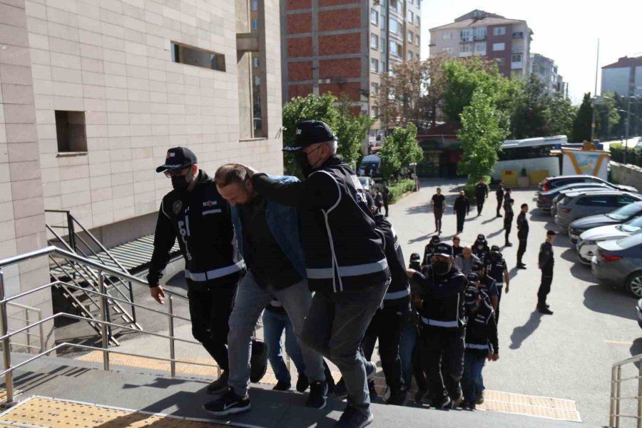 Fetö’yü Finanse Eden Maydonoz Döner’e Yapılan Operasyonda 23 Şüpheli Yakalandı