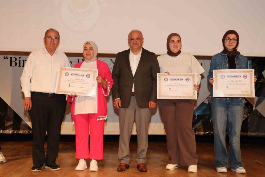 "bir Bilenle Bilge Nesil" Projesinde Ödüller Sahiplerini Buldu