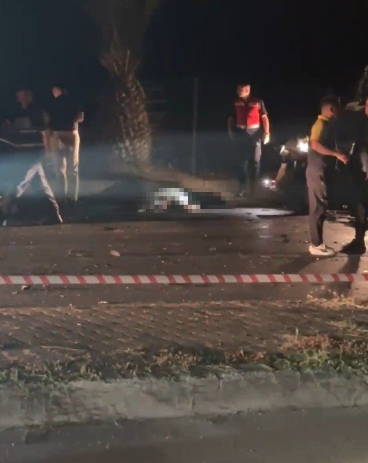 Alanya’da Servis Araca Otomobille Çarpıştı: 2 Ölü, 6 Yaralı