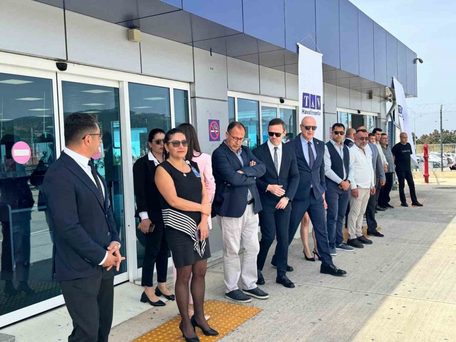 Danimarka’dan Havalanan Uçak; Gazipaşa’da Su Takı Seremonisiyle Karşılandı