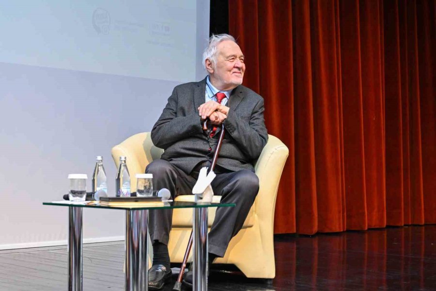 Eskişehir’de İlber Ortaylı’nın Katılımıyla "türk Kültürü Ve Yunus Emre" Söyleşisi Düzenlendi