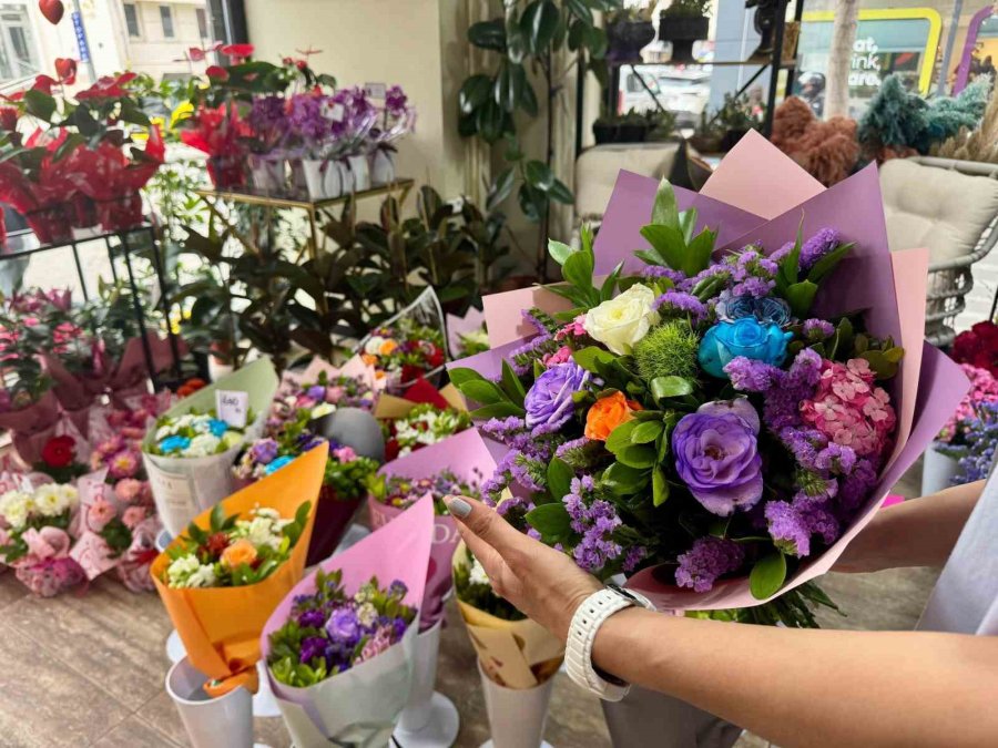 Anneler Günü’nde En Çok Saksı Çiçekleri Talep Görüyor