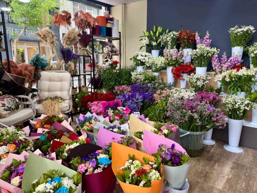 Anneler Günü’nde En Çok Saksı Çiçekleri Talep Görüyor