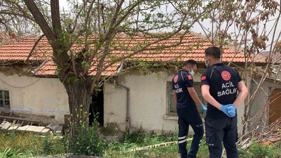 Karaman’da Yaşlı Kadın Evinde Ölü Bulundu