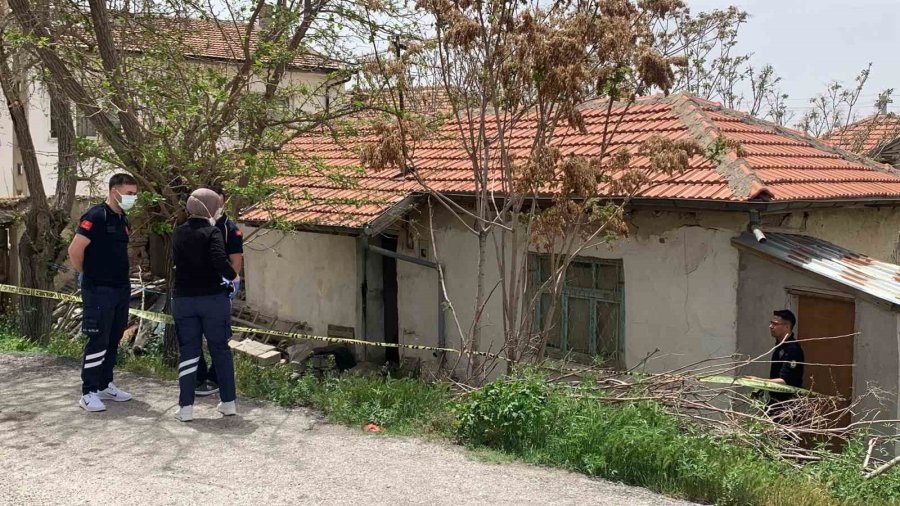 Karaman’da Yaşlı Kadın Evinde Ölü Bulundu