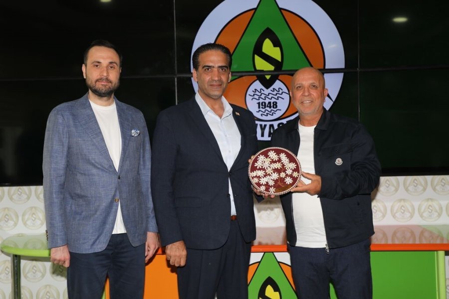 Kktc Çalışma Ve Sosyal Güvenlik Bakanı Gardiyanoğlu’ndan, Çavuşoğlu’na Taziye Ziyareti