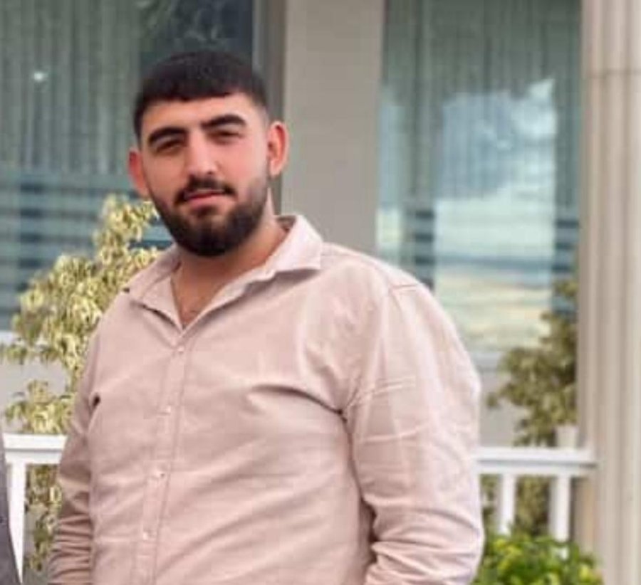 Trafik Kazasında Ölen Genç, Davul Zurna Eşliğinde Toprağa Verildi