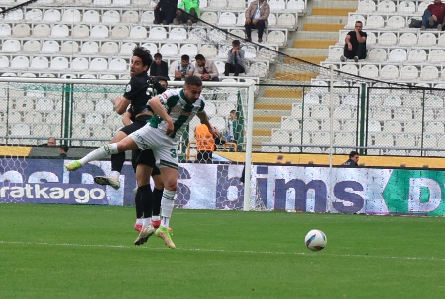 Trendyol Süper Lig: Konyaspor: 0 - Çaykur Rizespor 0 (ilk Yarı)