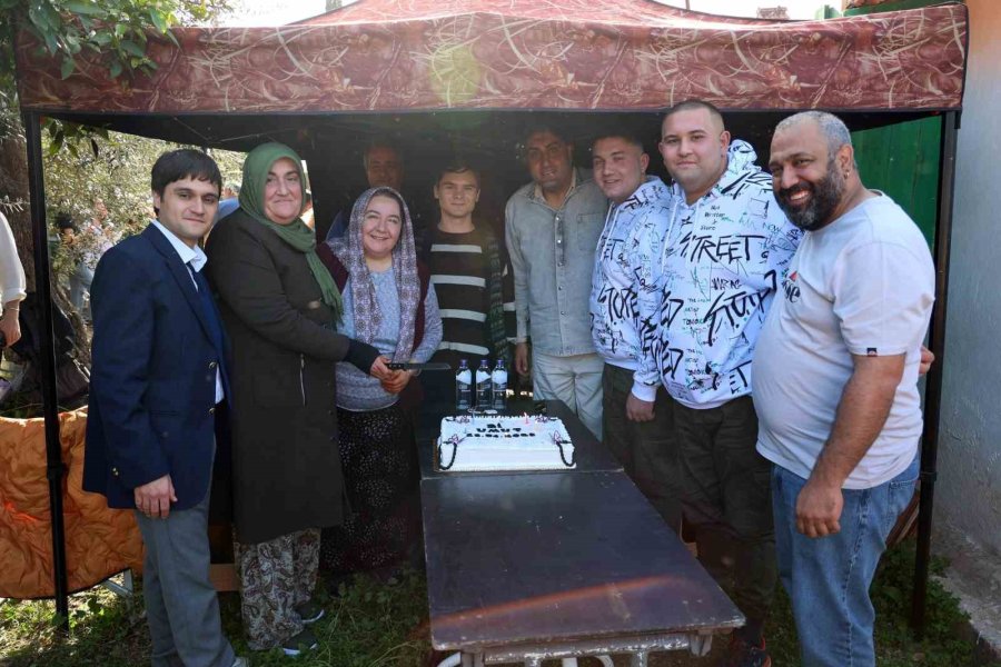 Kimliği Belirsiz Felçli Rus Gence 10 Yıl Annelik Yapan Gülsüm Ananın Hayatı Film Oluyor