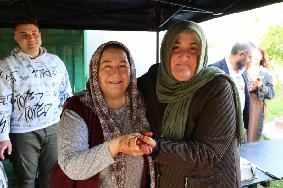 Kimliği Belirsiz Felçli Rus Gence 10 Yıl Annelik Yapan Gülsüm Ananın Hayatı Film Oluyor