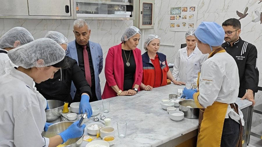 Lise Öğrencilerinden ‘çölyak’ Farkındalığı