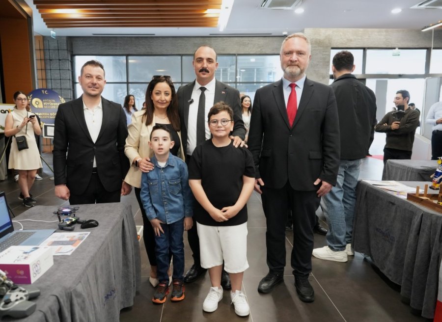 Konyaaltı Bilim Buluşmaları’nın İkincisi Düzenlendi