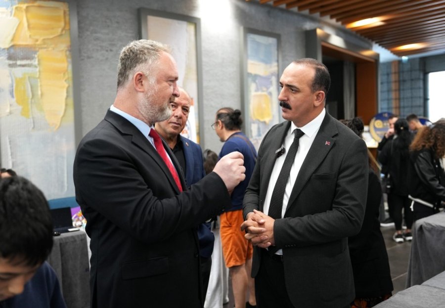 Konyaaltı Bilim Buluşmaları’nın İkincisi Düzenlendi