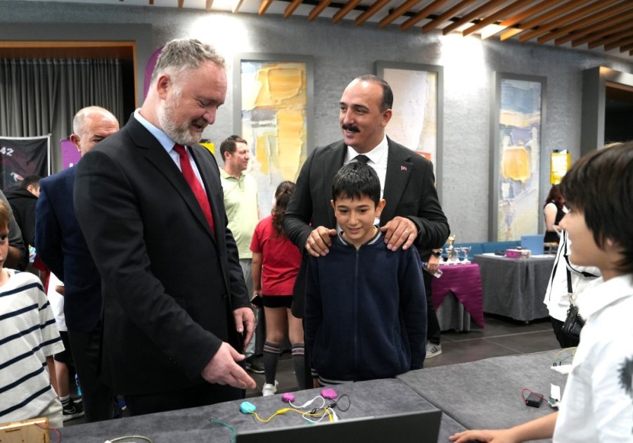 Konyaaltı Bilim Buluşmaları’nın İkincisi Düzenlendi