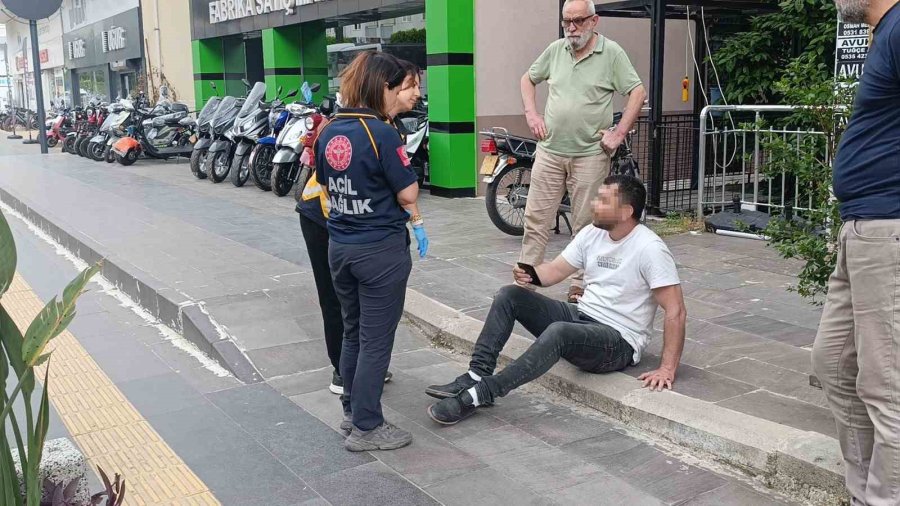 Kafasını Çöp Konteynerine Çarptı, Kimse Hastaneye Gitmeye İkna Edemedi