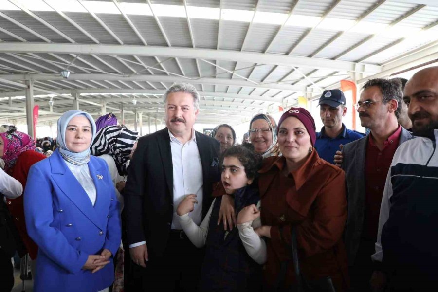 Melikgazi Belediyesi, Anneler Günü Şenliği İle Gönüllere Dokundu
