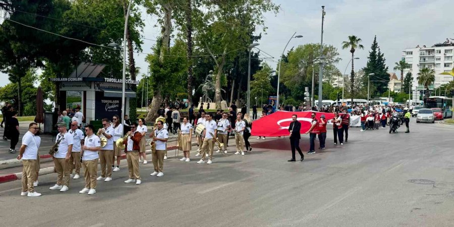 Antalya’da Engelliler Haftası Etkinlikleri Kortejle Başladı