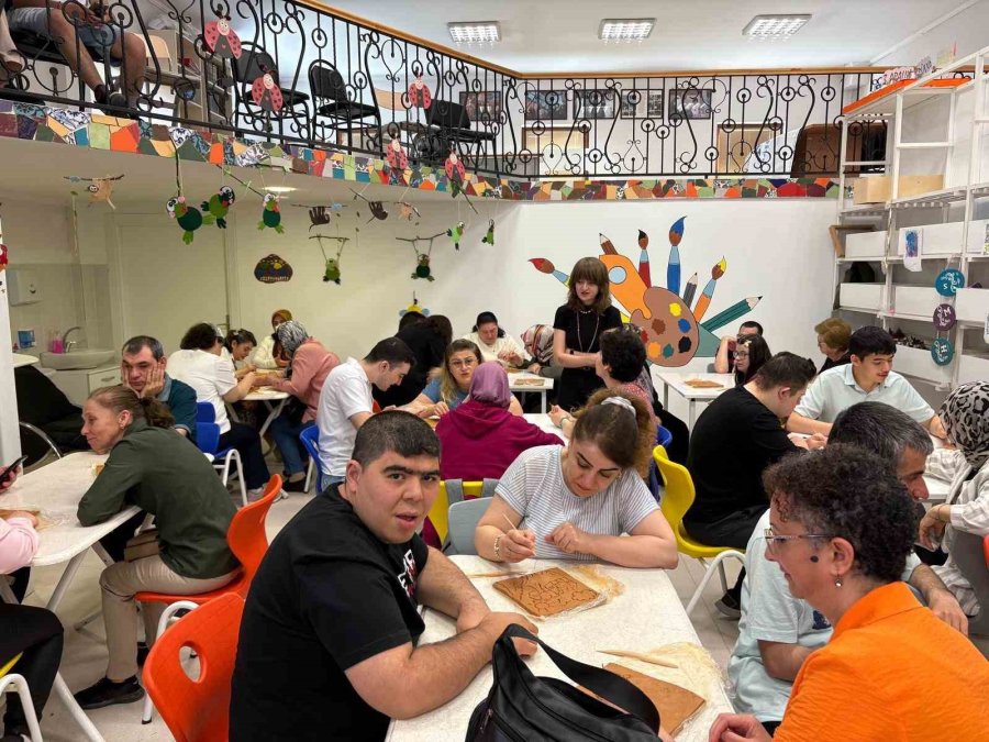 Odunpazarı Belediyesi’nden Annelere Özel Kutlama