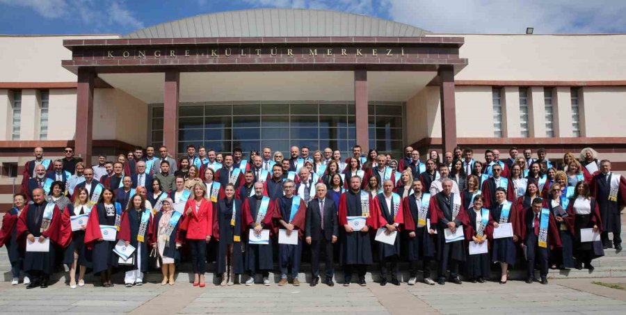 Esogü, Uluslararası Bilimsel Yayın Çalışmaları Yapan Akademisyenlere Teşekkür Etti