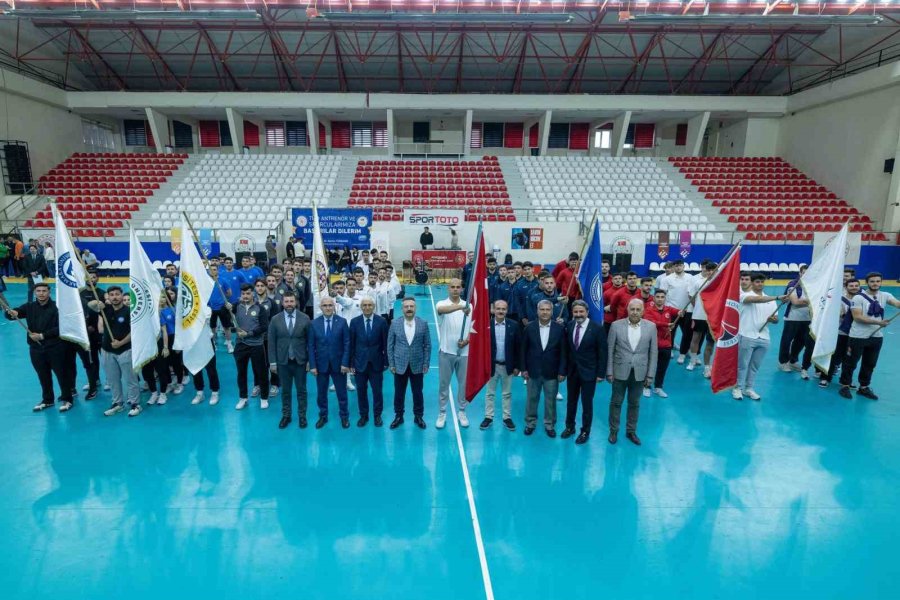 Ünilig Süper Lig Müsabakaları Başladı