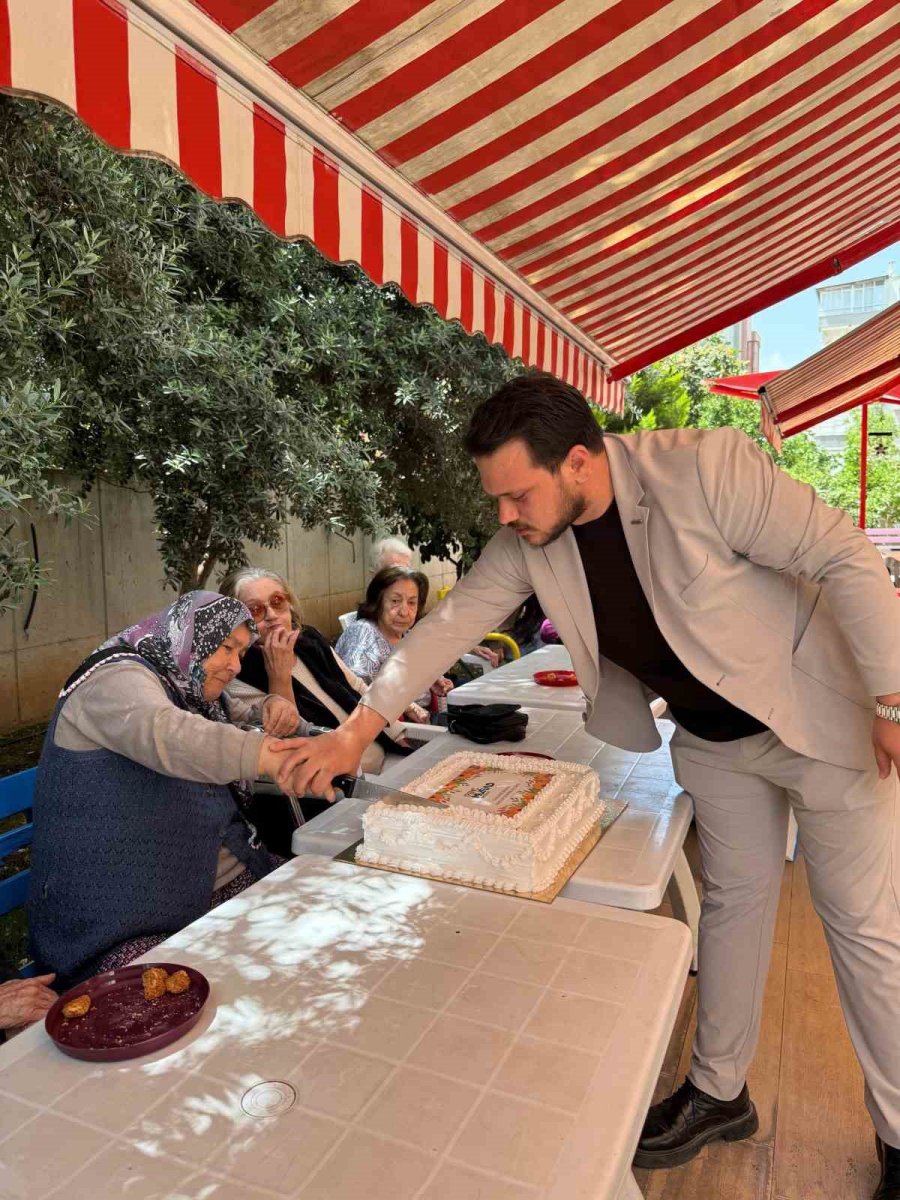 Genç Müsiad Antalya’dan Huzurevinde Anneler Günü Buluşması