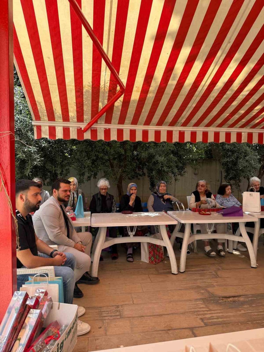 Genç Müsiad Antalya’dan Huzurevinde Anneler Günü Buluşması