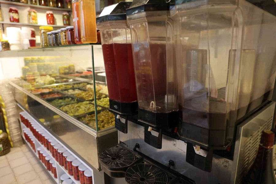 Turşu Yazın Yerini Turşu Suyuna Bırakıyor