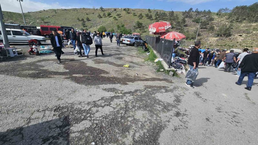 Zabıtadan Bitpazarı’na Sıkı Denetim