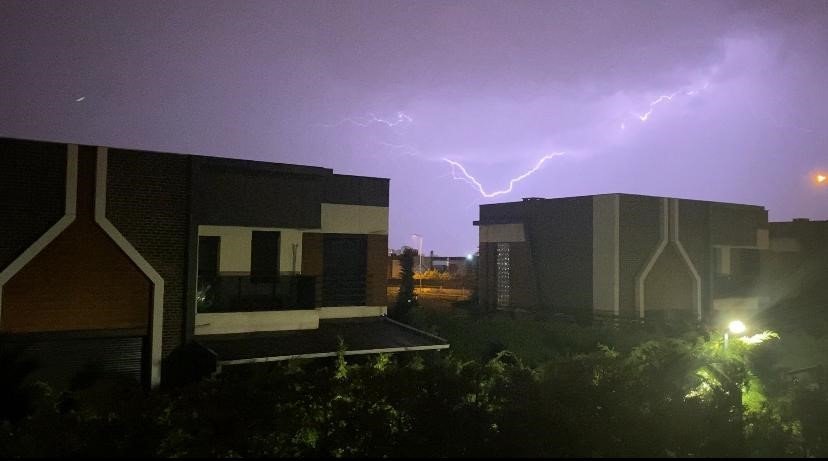 Kayseri’de Şimşekler Geceyi Aydınlattı