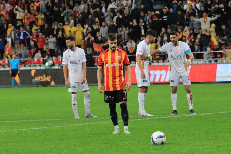 Trendyol Süper Lig: Kayserispor: 3 - Antalyaspor: 1 (maç Sonucu)