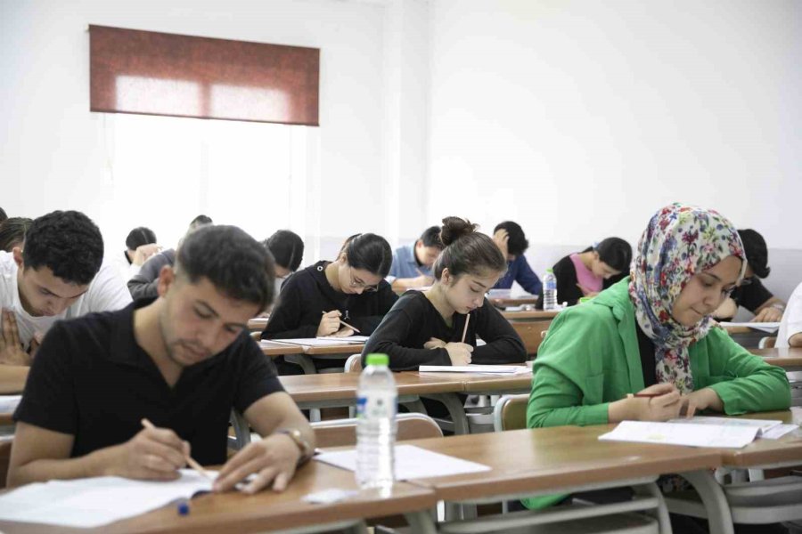 Mersin’de Yks Provası