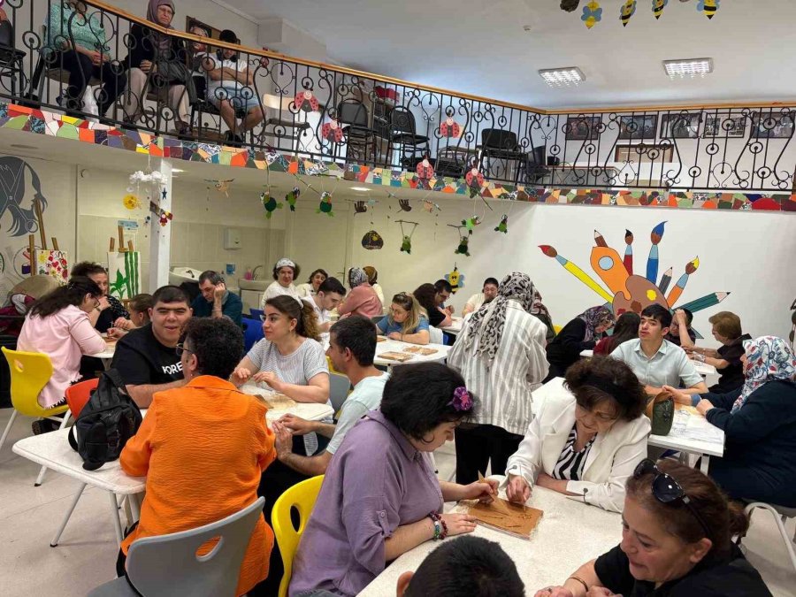 Odunpazarı Belediyesi’nden Annelere Özel Kutlama