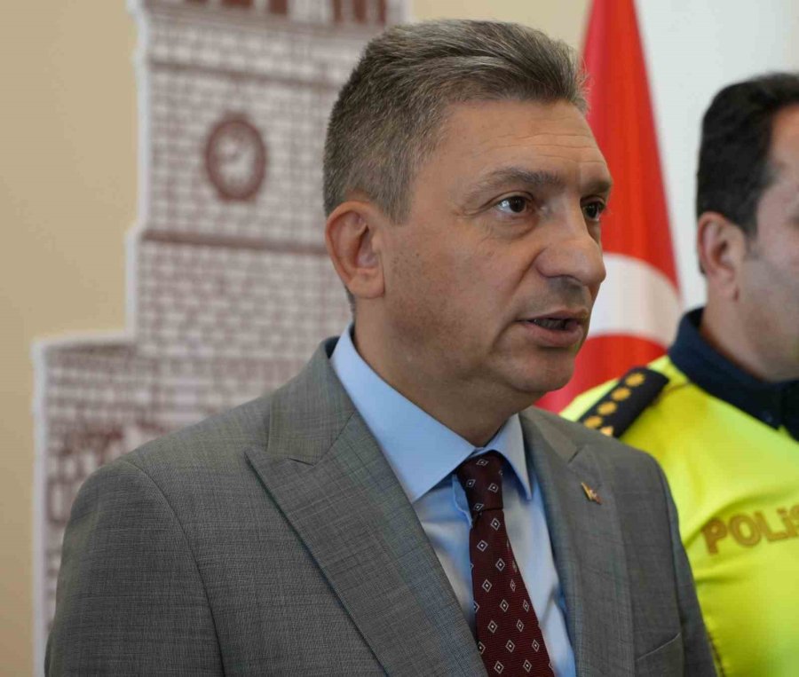 Vali Şahin: "falezlerde Denize Açılan Tünellerle İlgili Yetkili Kurumlar Olarak Çalışmalarımız Sürüyor"