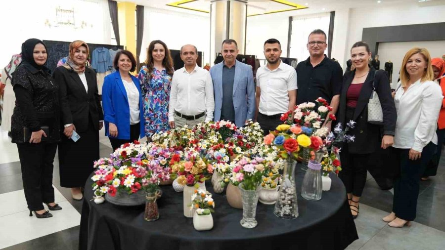 Alanya’da "kadının İzi Sanatın Sesi" Sergisi