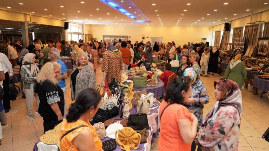 Alanya’da "kadının İzi Sanatın Sesi" Sergisi