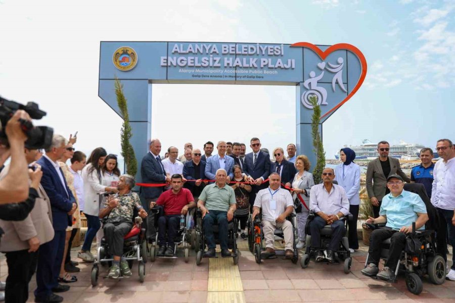 Alanya’da Engelsiz Halk Plajı Hizmete Açıldı