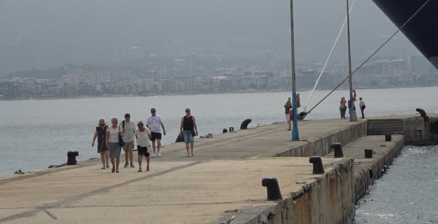 Bin 795 Yolcu Ve 729 Mürettebatı Bulunan Kruvaziyer Alanya Limanı’na Demir Attı