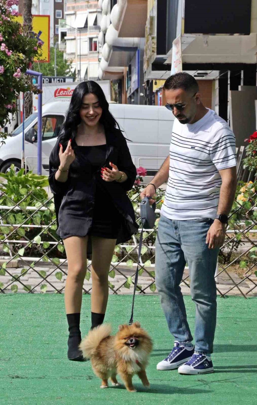 Güzellik Yarışmasında Birinci Seçilip Kaybolan Köpek Bulundu, Sahipleri Sevince Boğuldu